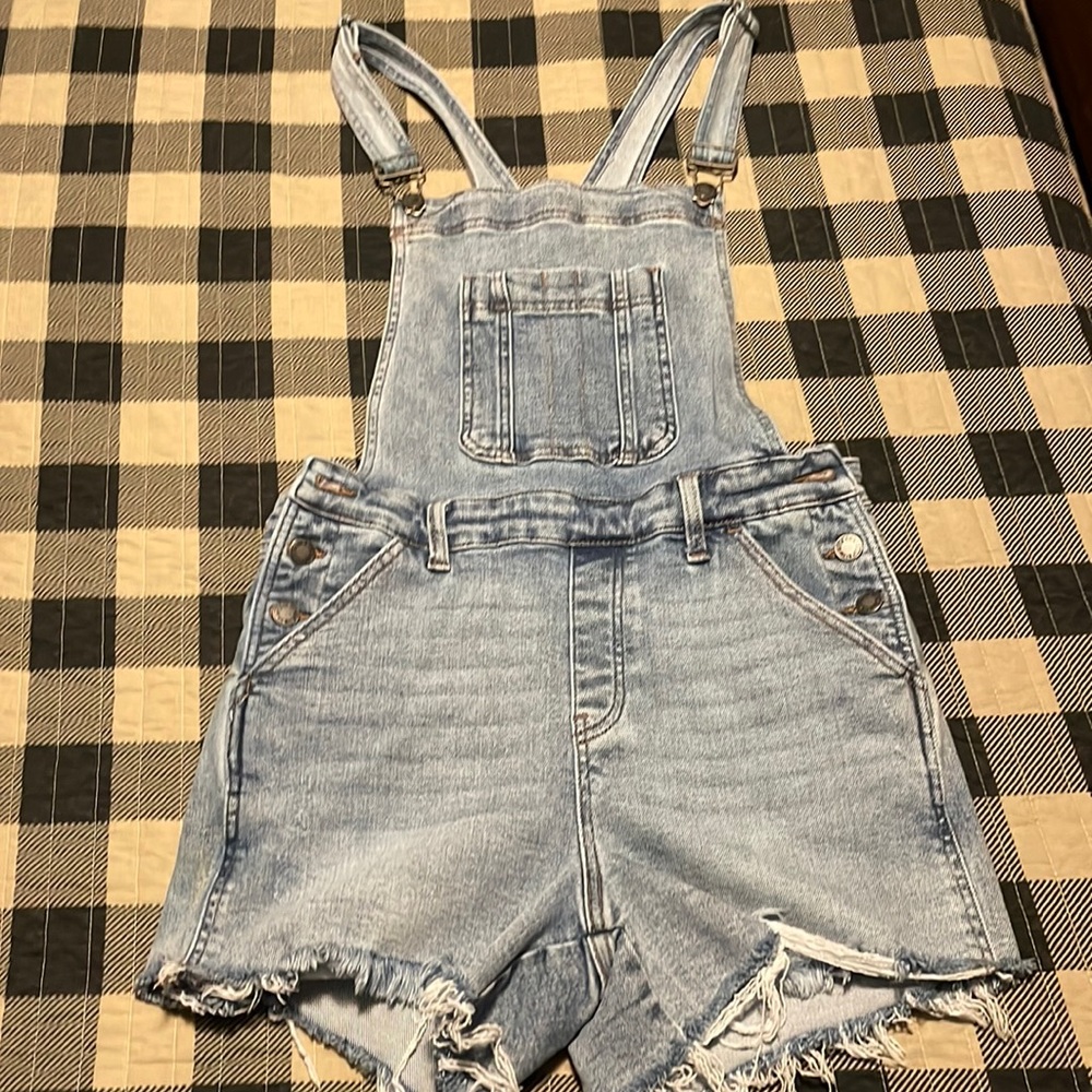 Judy Blue: Bibbed overall shorts